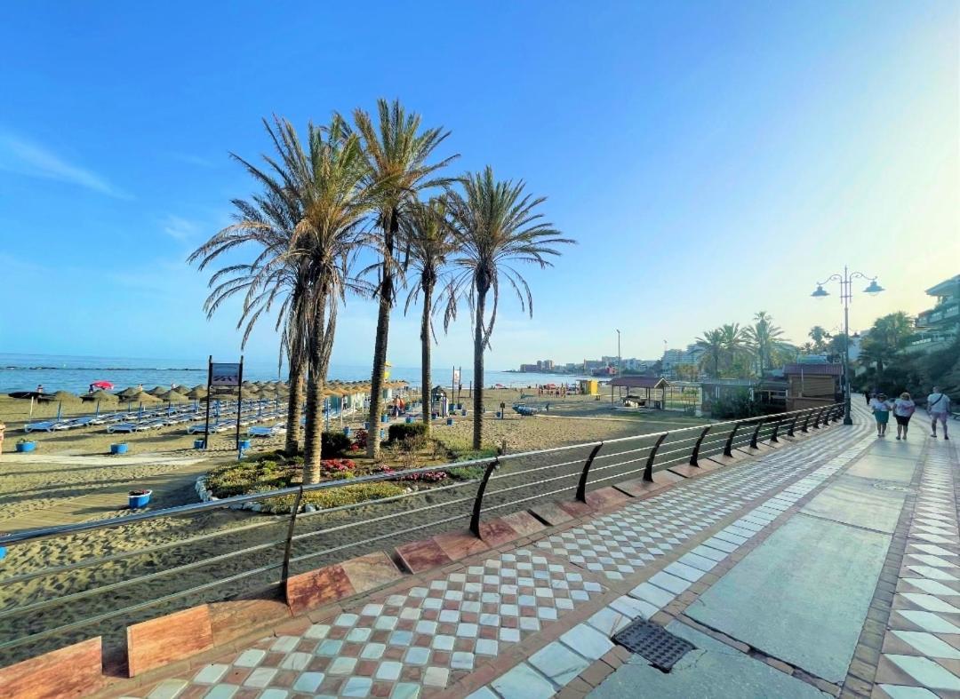 El Estudio De La Playa Benalbeach 317 Terraza Vistas Al Mar Benalmádena Exterior foto